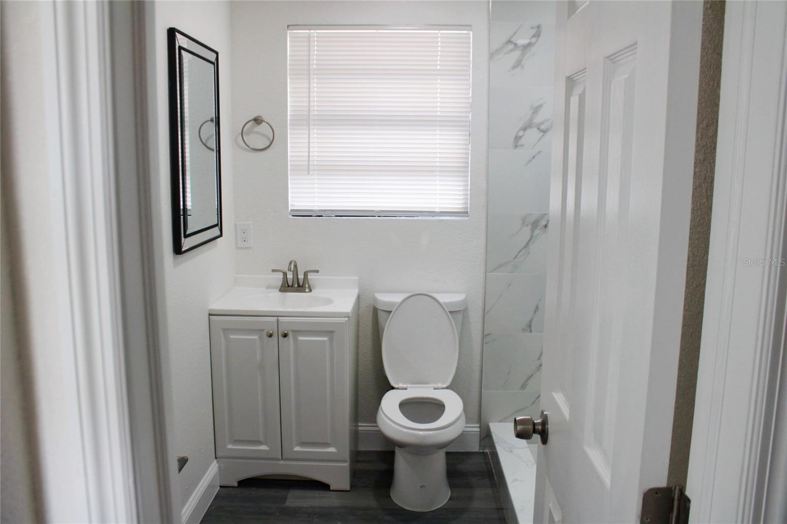 Listing photo id 4 for 8308 Allamanda Avenue