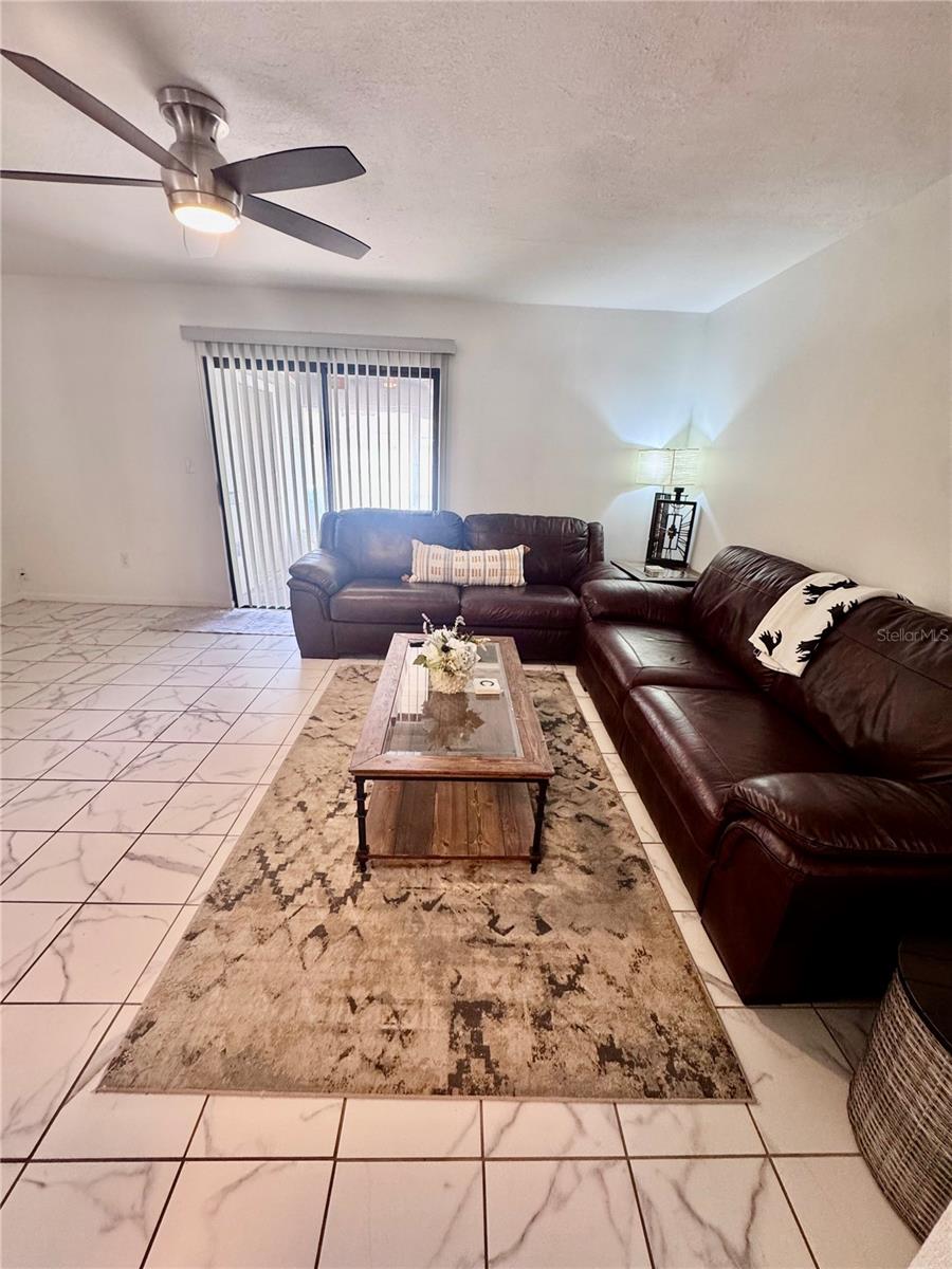 Listing photo id 15 for 14804 Winding Creek Court