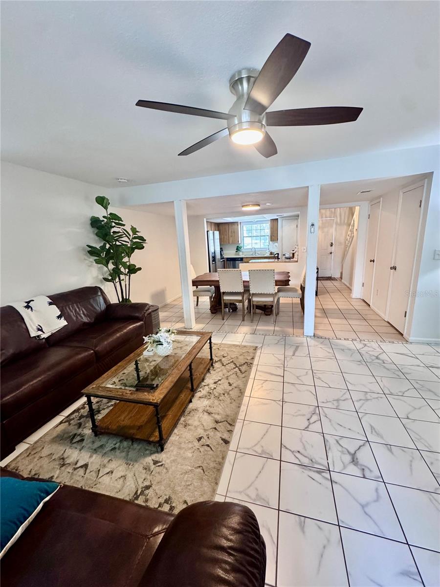 Listing photo id 17 for 14804 Winding Creek Court