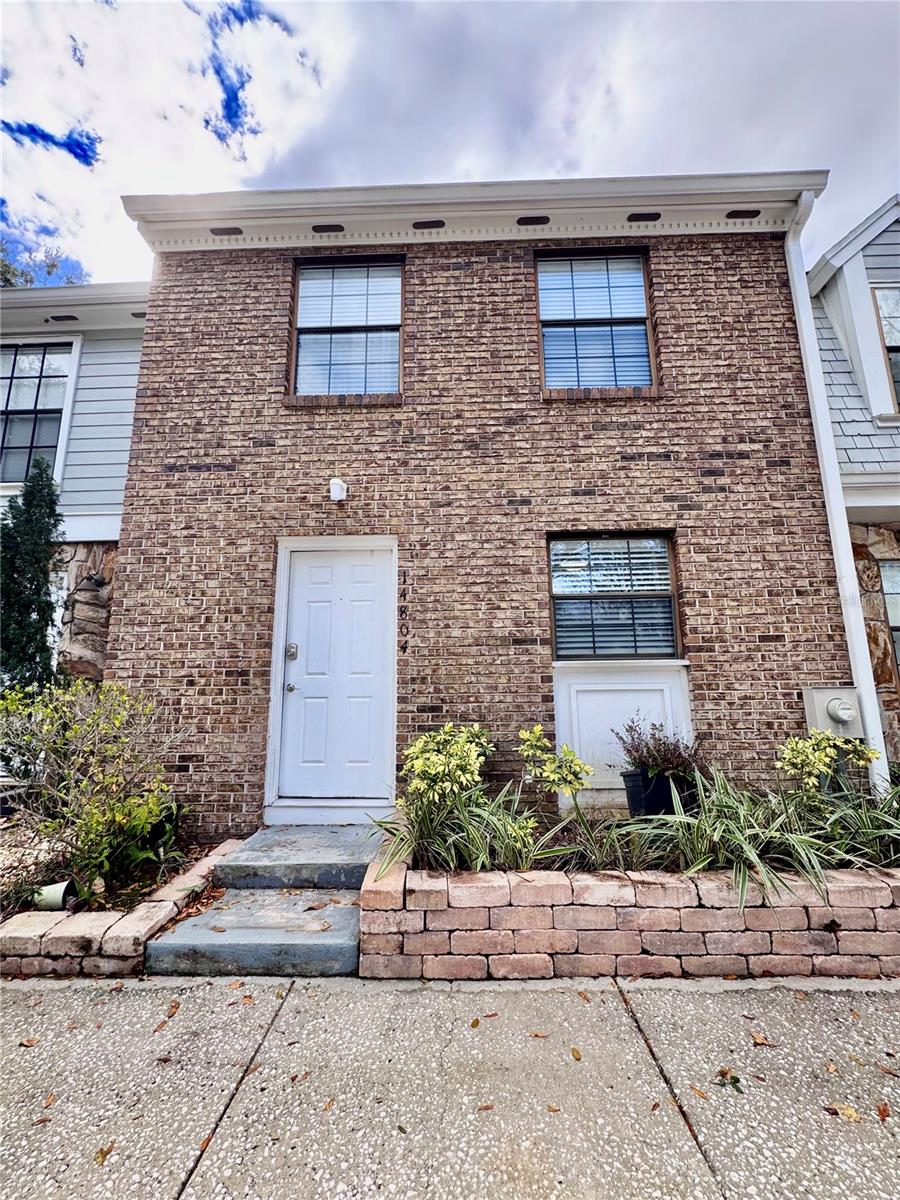 Listing photo id 0 for 14804 Winding Creek Court