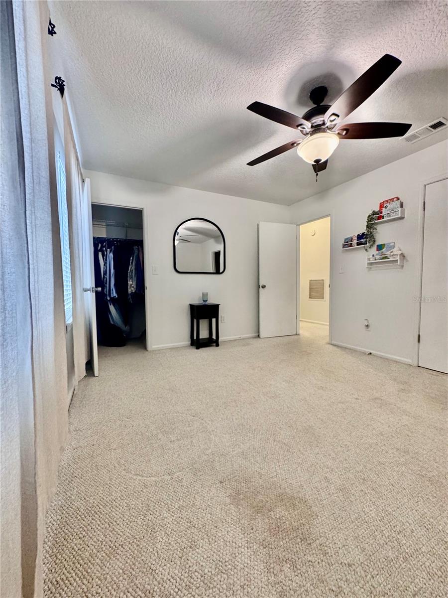 Listing photo id 22 for 14804 Winding Creek Court