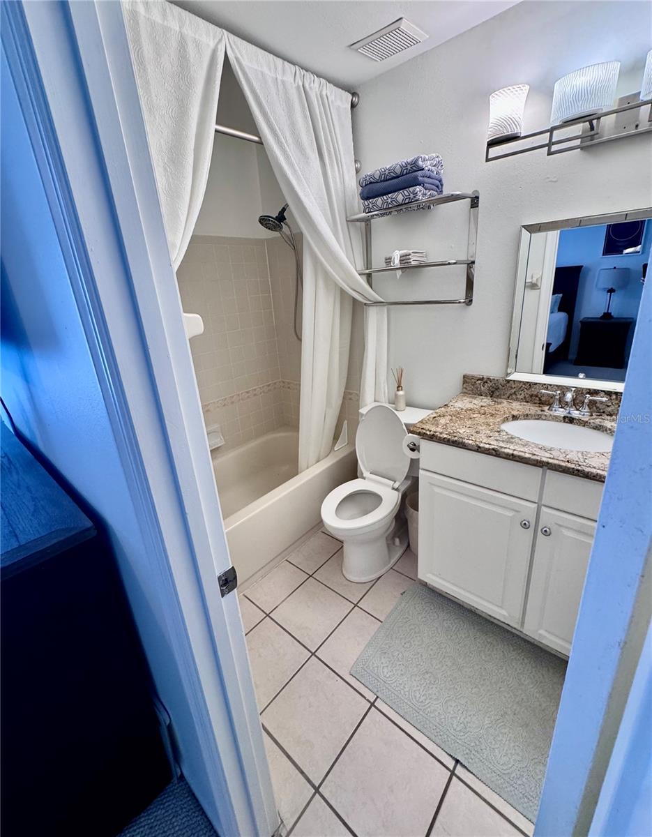 Listing photo id 28 for 14804 Winding Creek Court