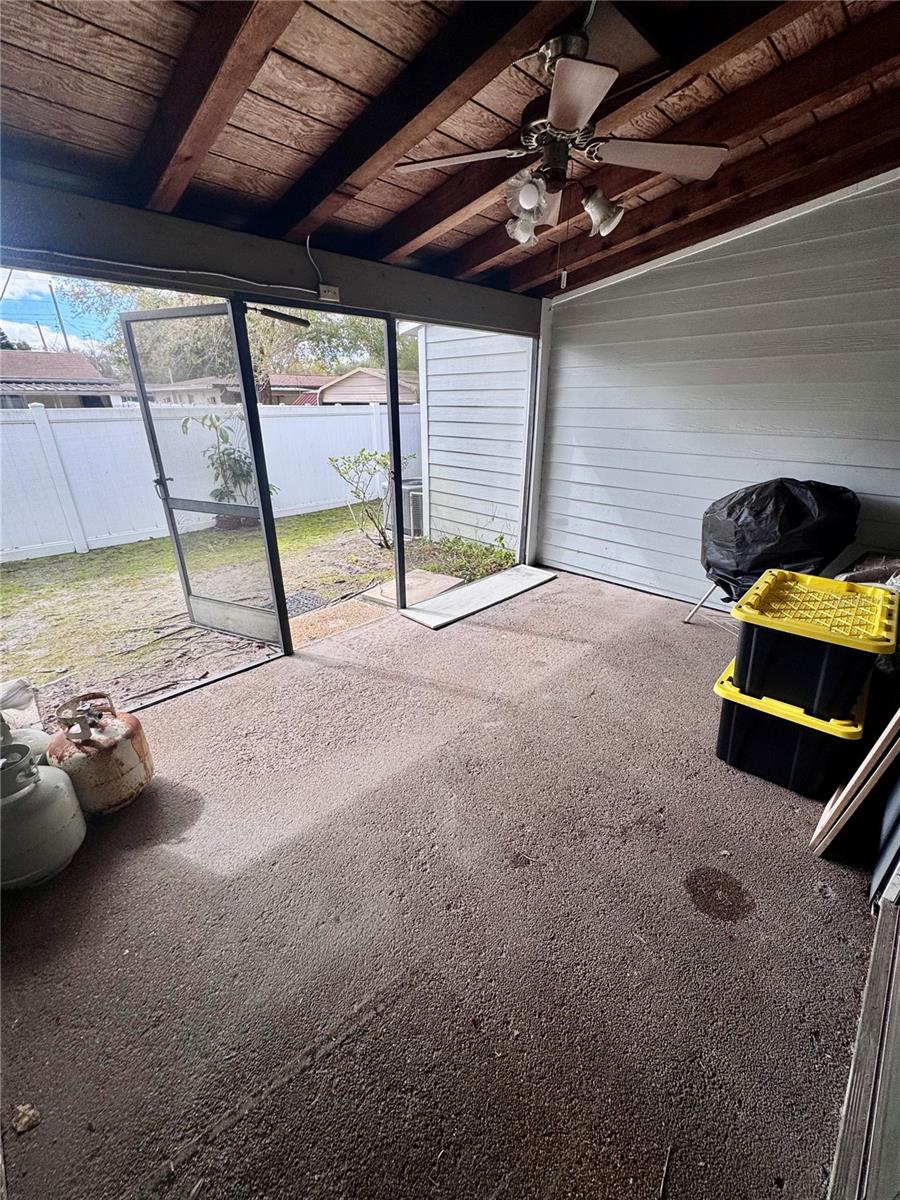 Listing photo id 31 for 14804 Winding Creek Court