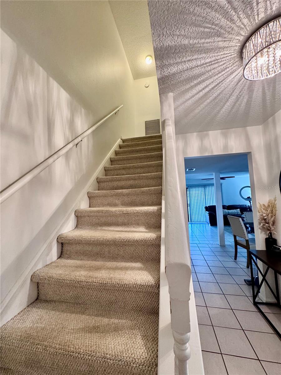 Listing photo id 2 for 14804 Winding Creek Court