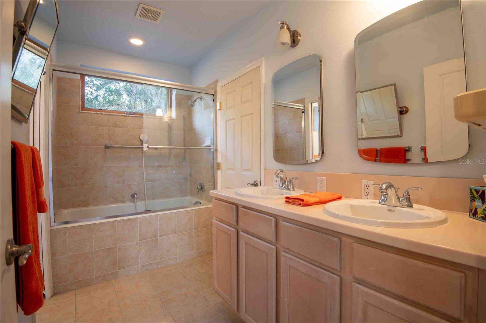 Image 22 of 50 For 21150 Los Cabos Court