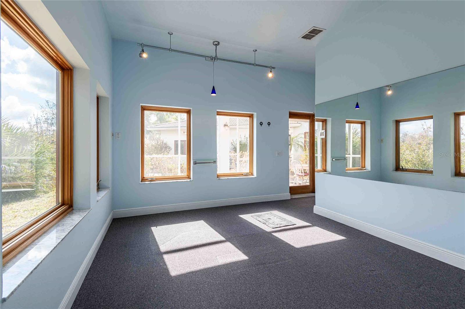 Image 28 of 50 For 21150 Los Cabos Court