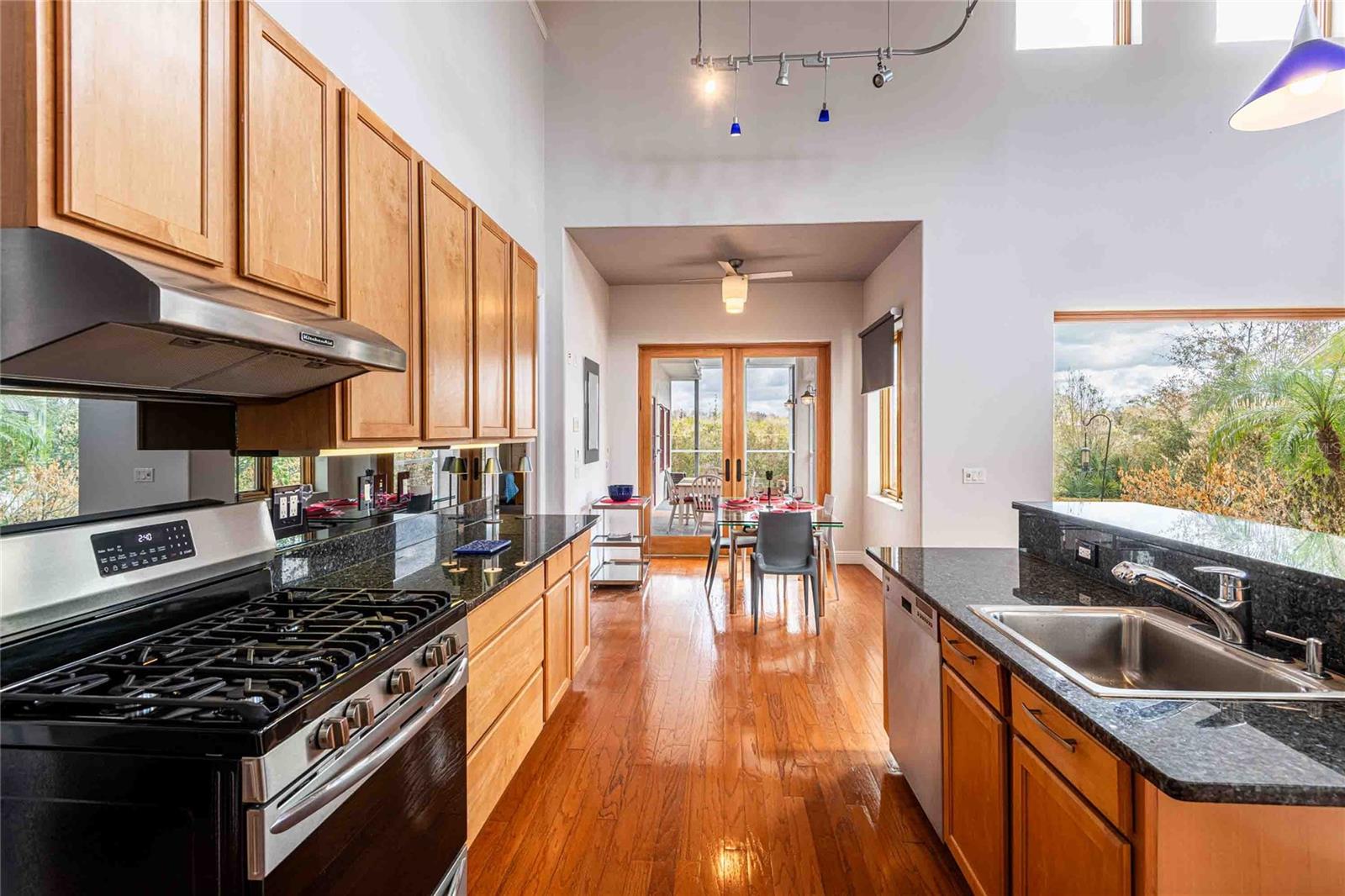 Image 8 of 50 For 21150 Los Cabos Court