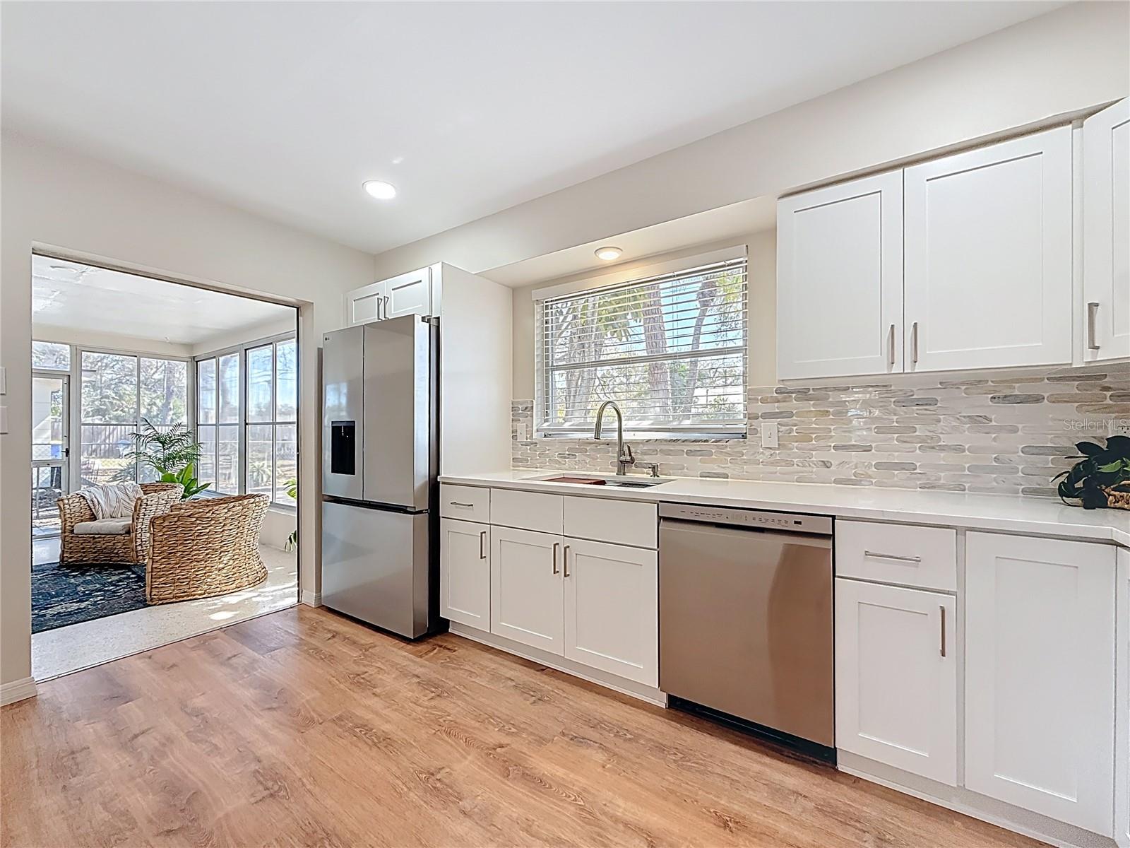 Image 19 of 58 For 11366 88th Avenue