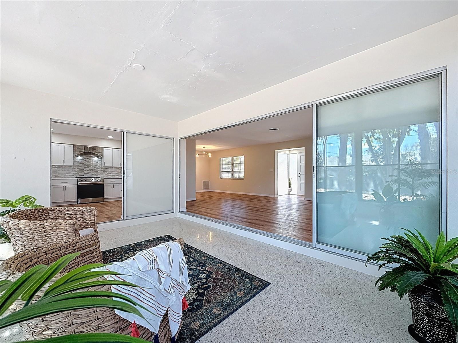 Image 21 of 58 For 11366 88th Avenue