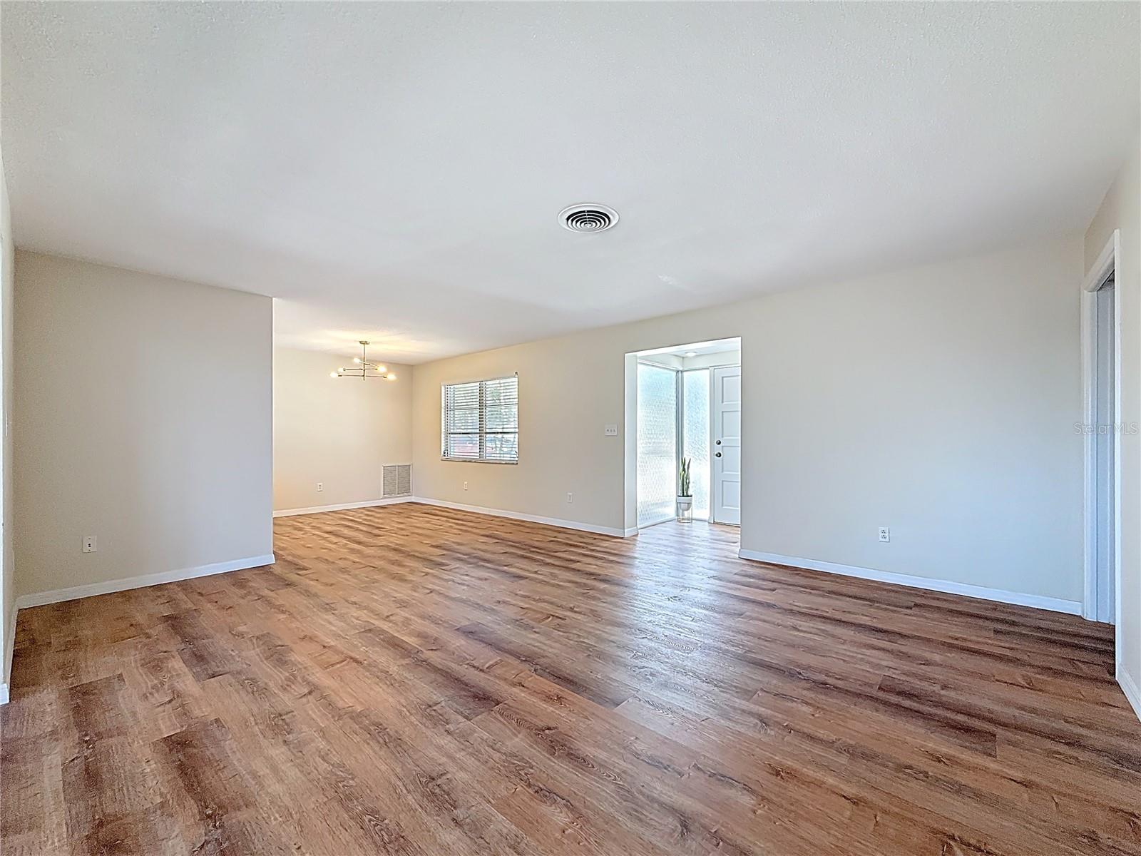 Image 27 of 58 For 11366 88th Avenue