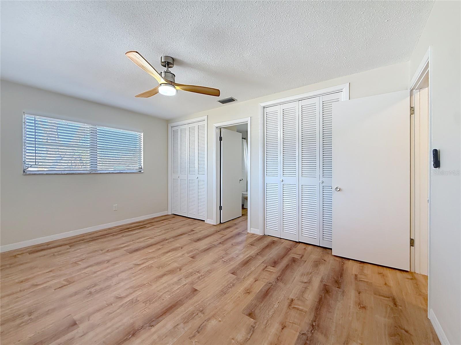 Image 31 of 58 For 11366 88th Avenue