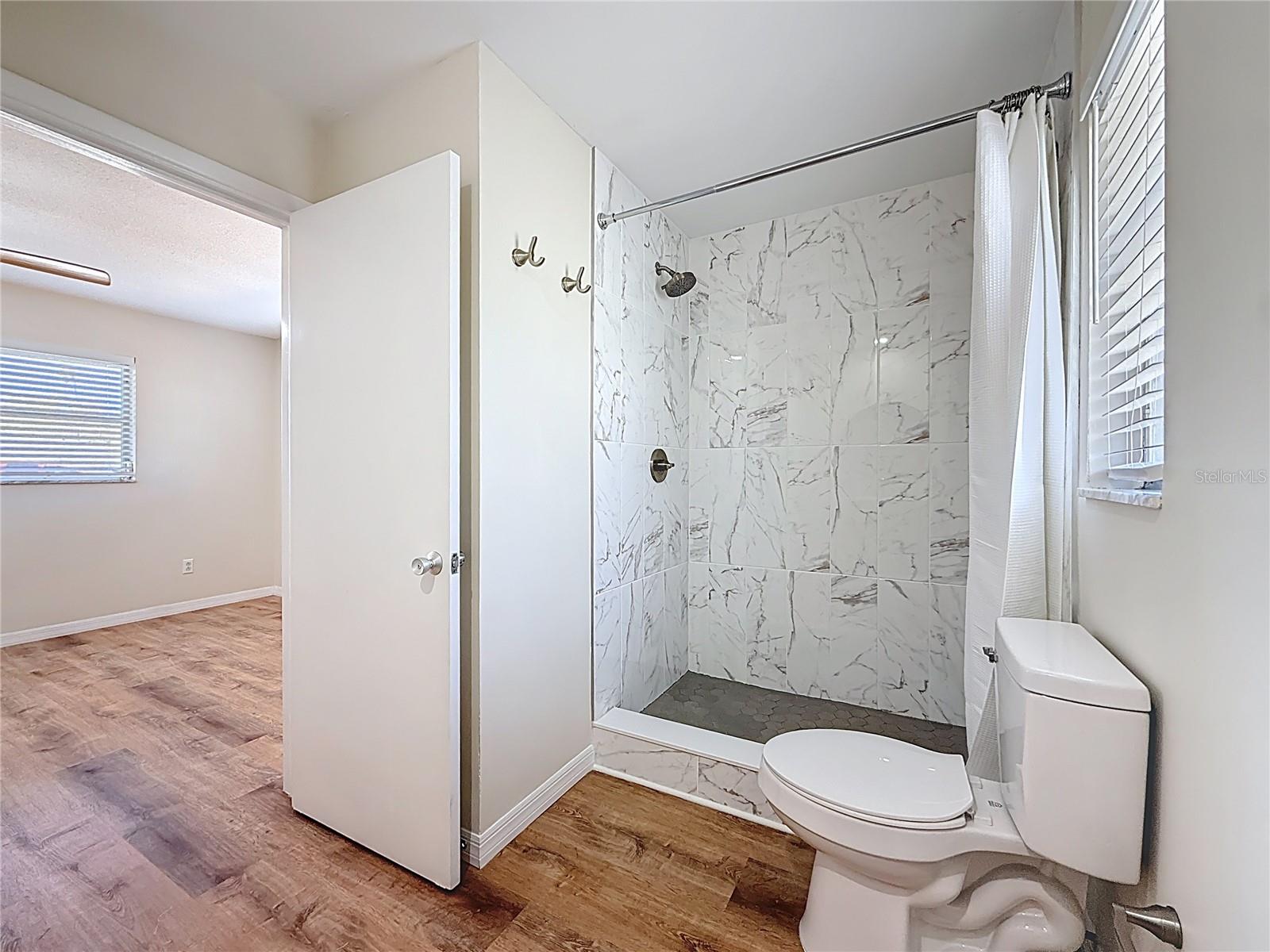 Image 36 of 58 For 11366 88th Avenue