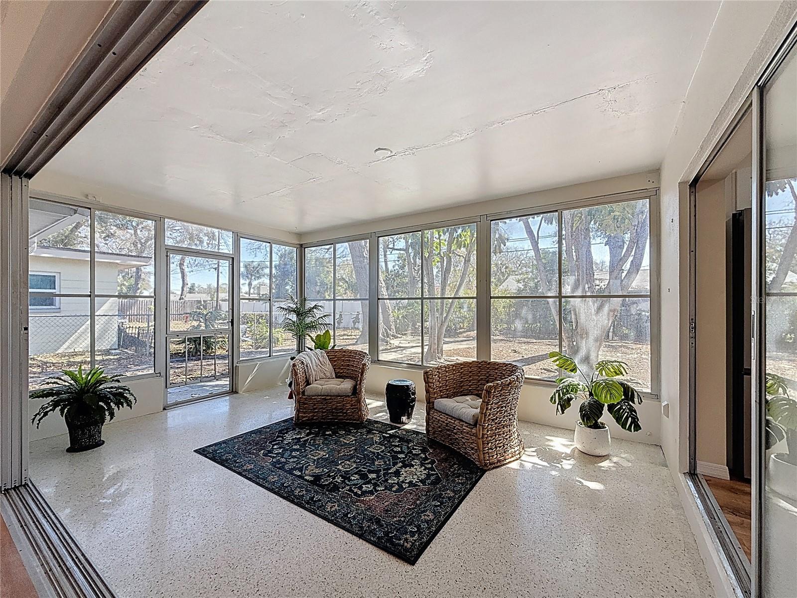 Image 8 of 58 For 11366 88th Avenue