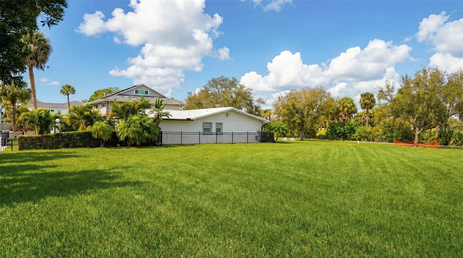 Image 12 of 12 For 3904 Dana Shores Drive