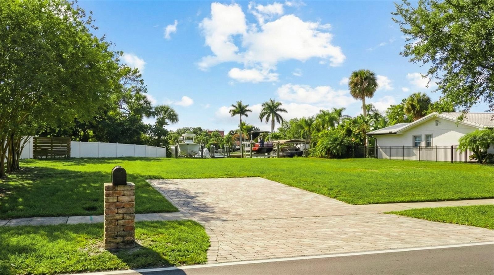 Image 2 of 12 For 3904 Dana Shores Drive