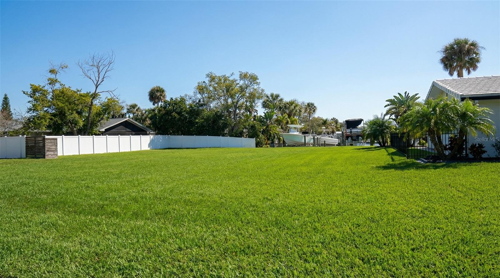 Image 5 of 12 For 3904 Dana Shores Drive