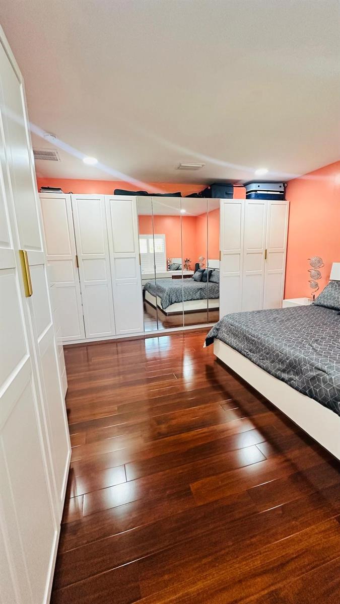 Listing photo id 19 for 6804 Barry Road