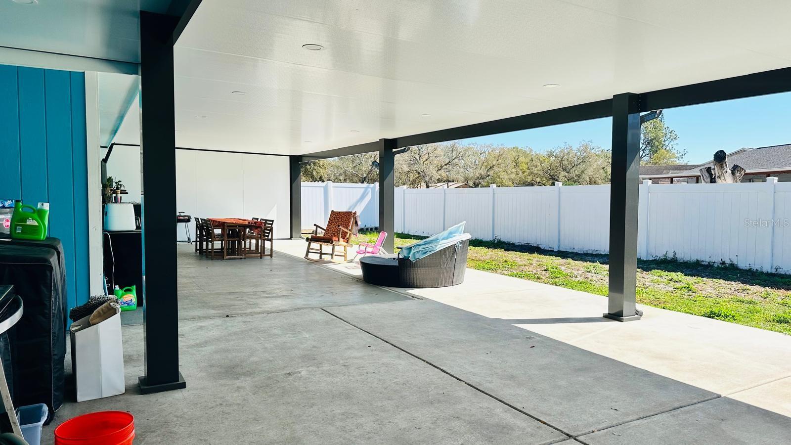 Listing photo id 35 for 6804 Barry Road