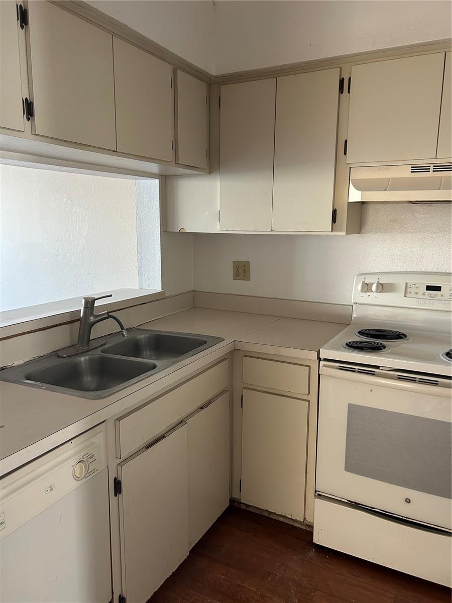 Image 4 of 22 For 6924 Stones Throw Circle N 8306