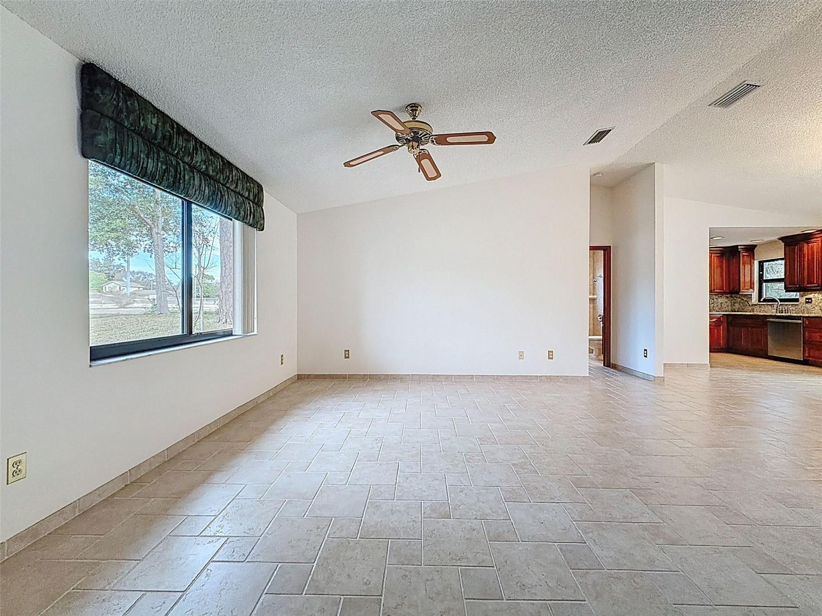 Image 10 of 58 For 1373 Disston Avenue