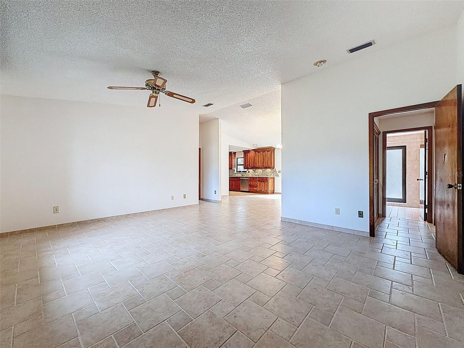 Image 11 of 58 For 1373 Disston Avenue