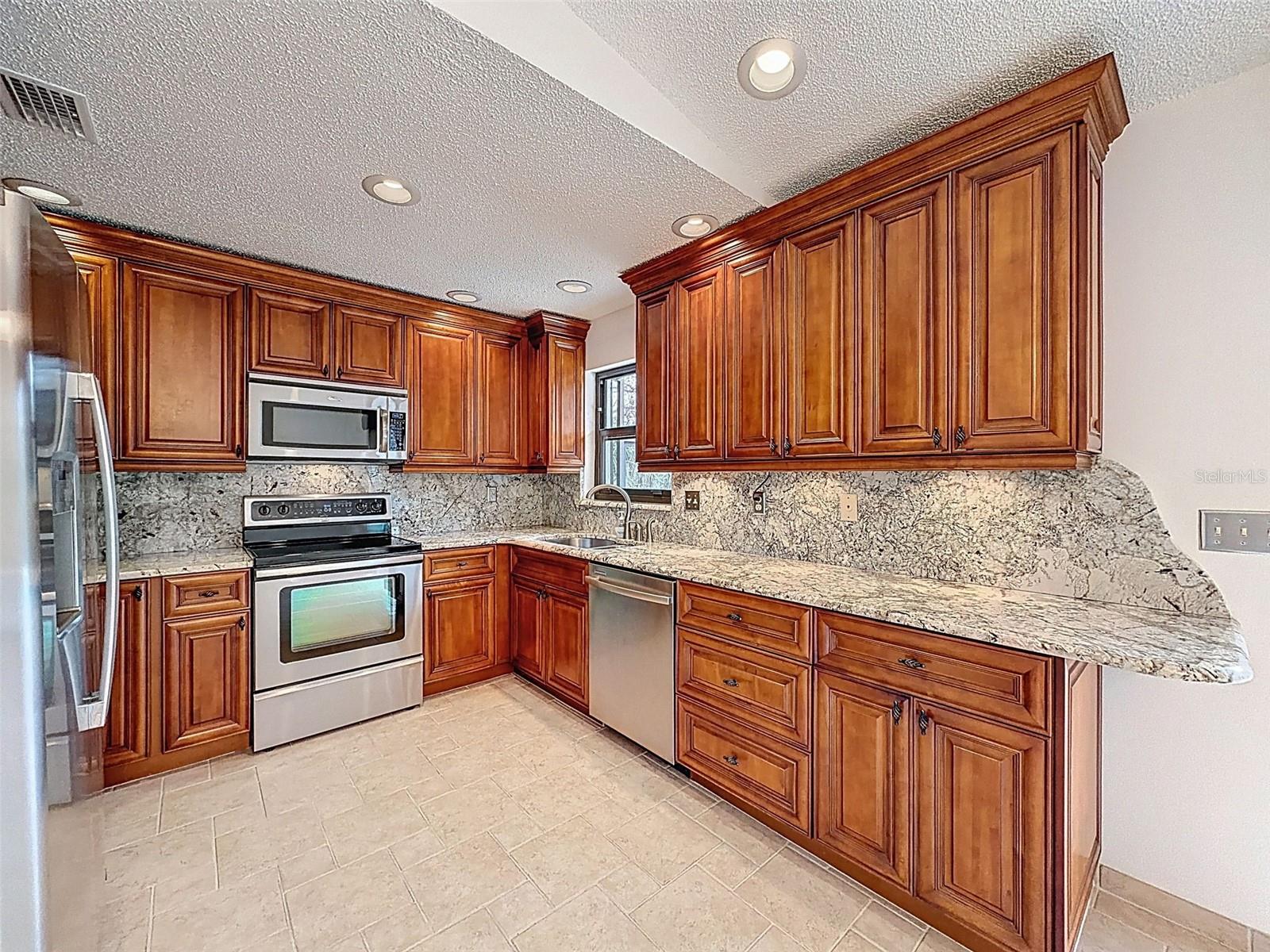 Image 16 of 58 For 1373 Disston Avenue