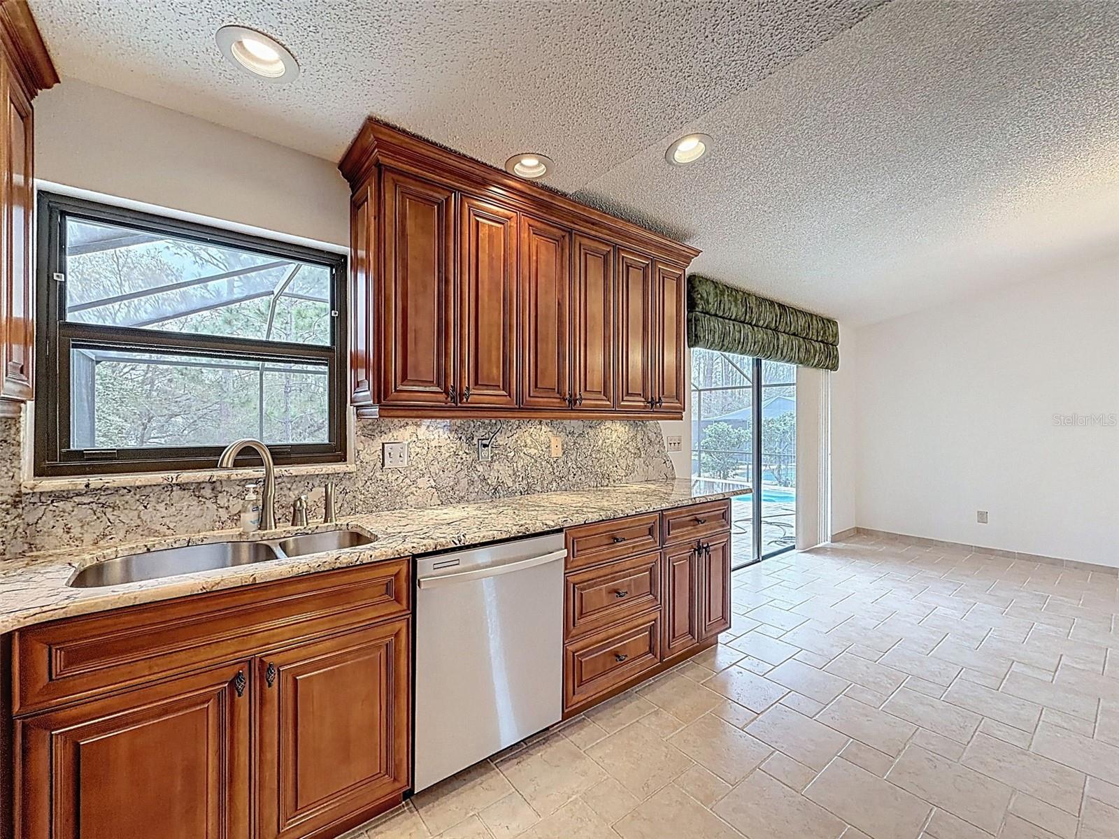 Image 19 of 58 For 1373 Disston Avenue