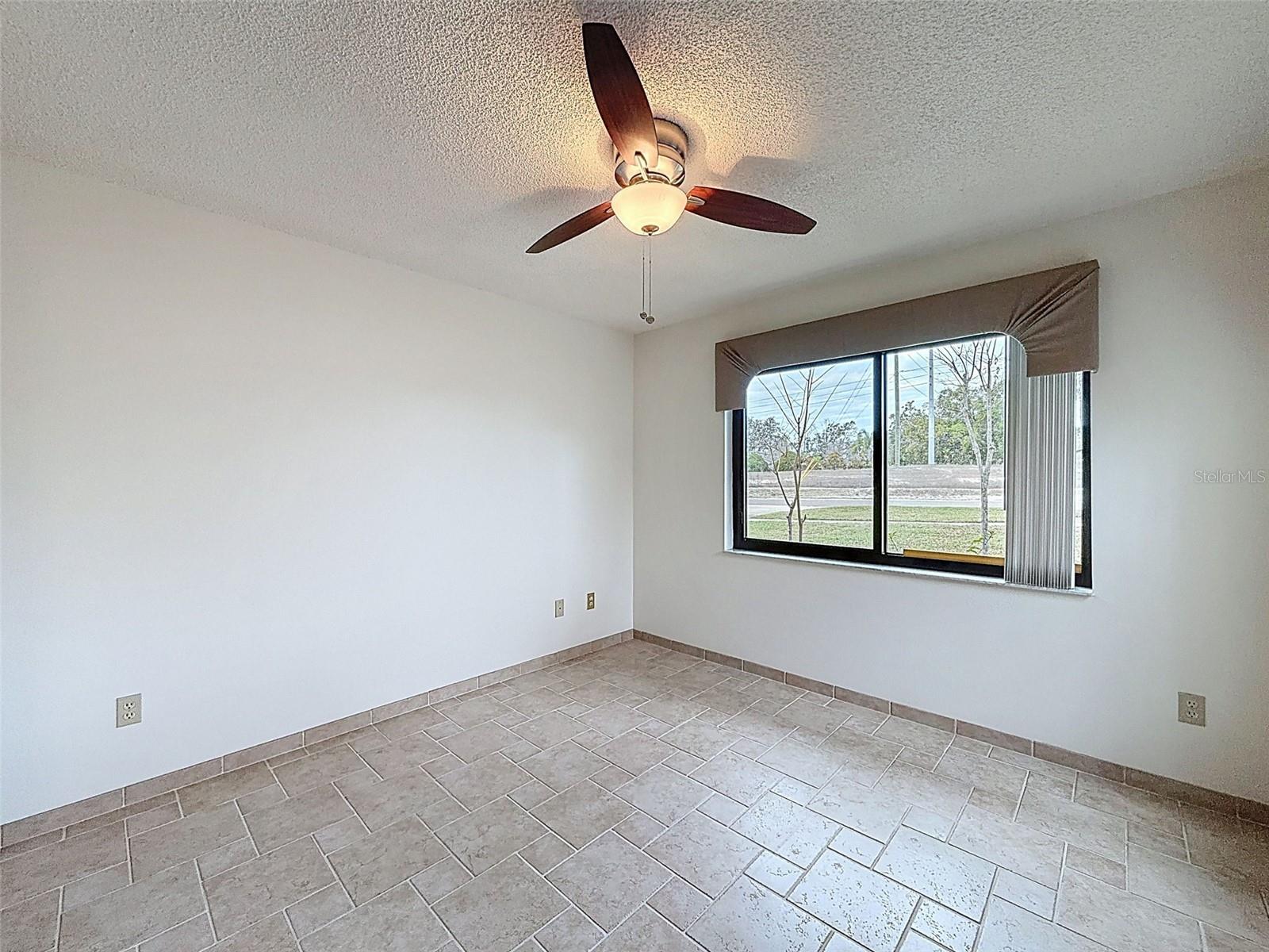 Image 24 of 58 For 1373 Disston Avenue