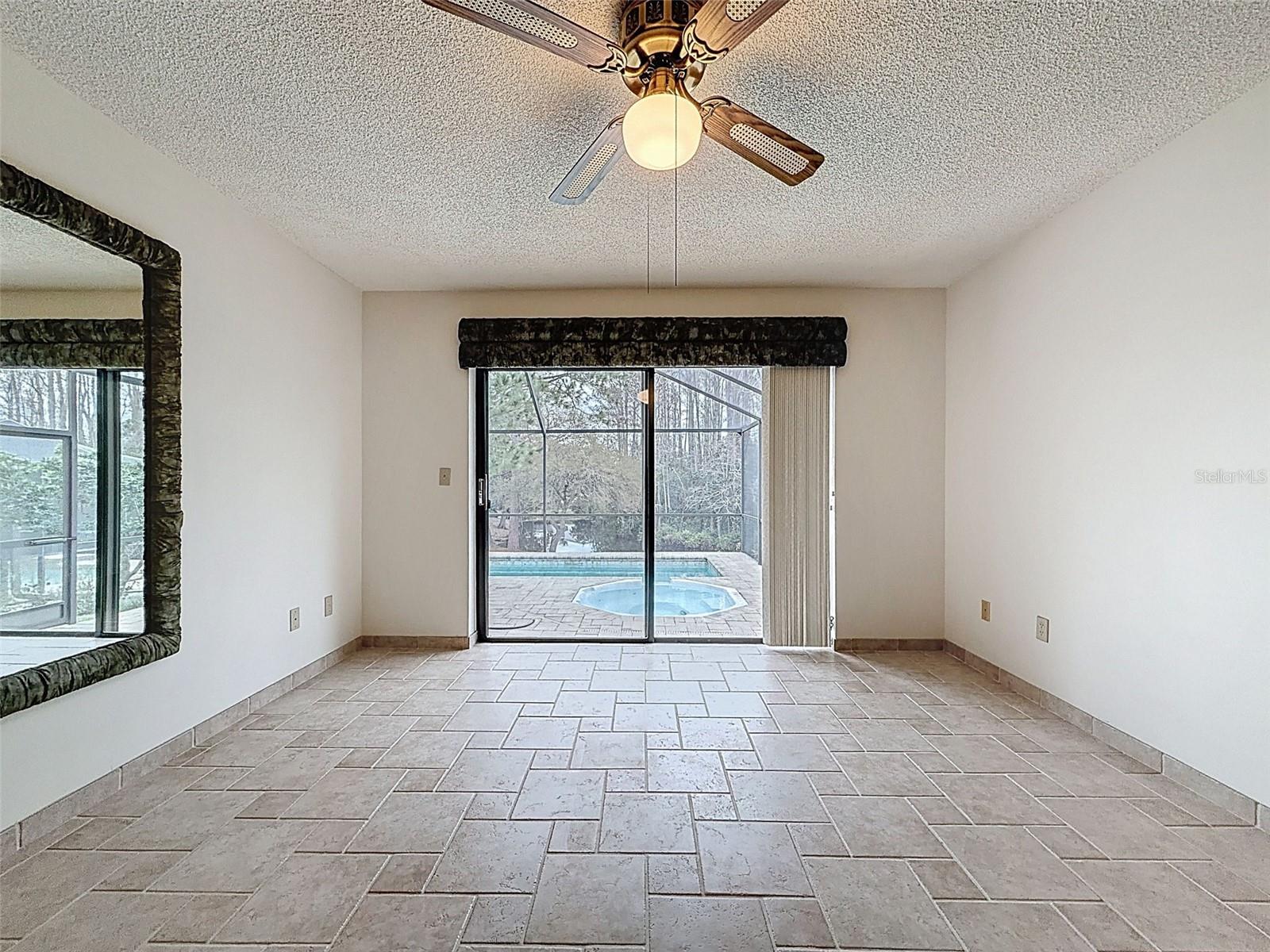 Image 29 of 58 For 1373 Disston Avenue