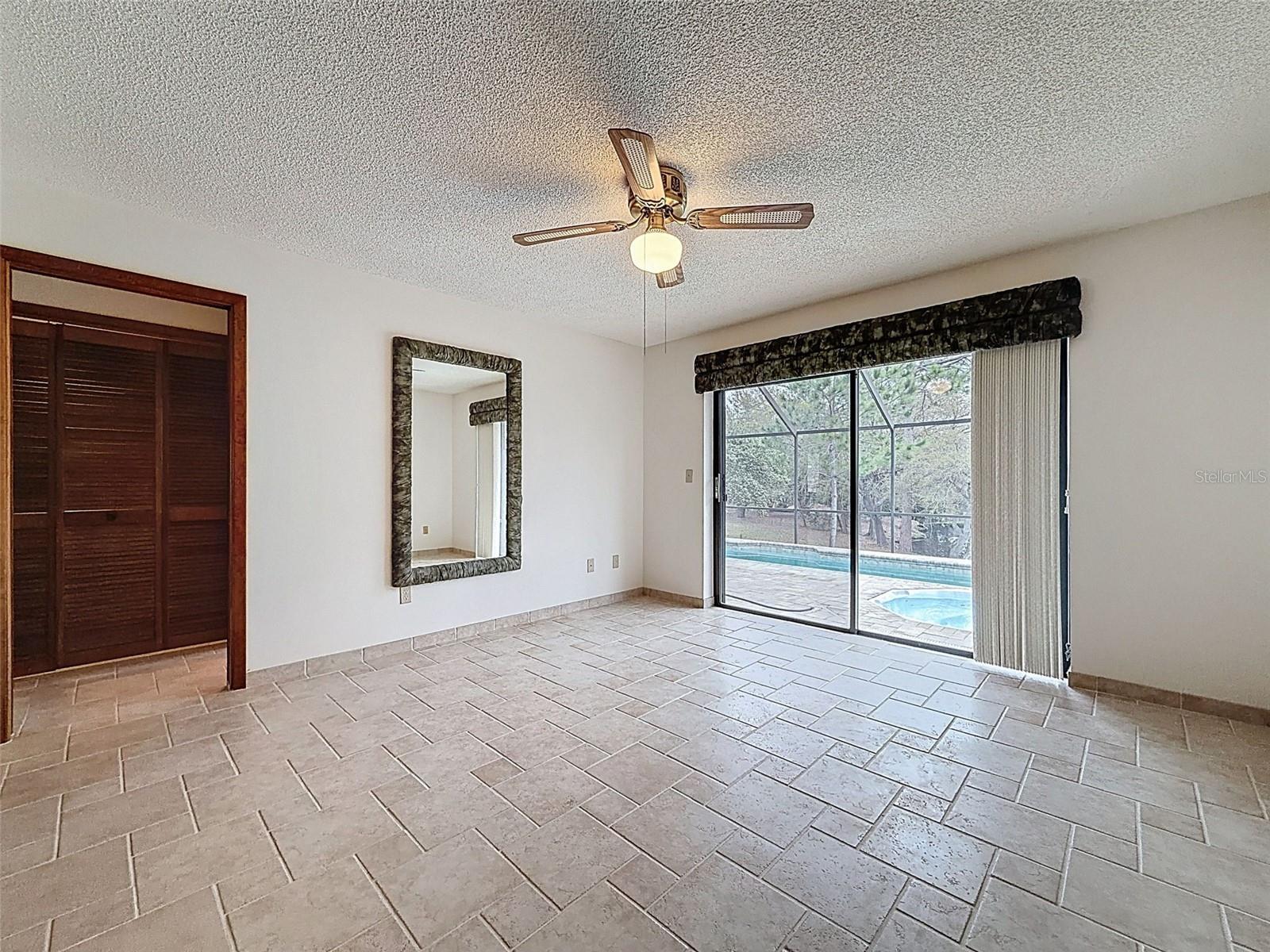 Image 32 of 58 For 1373 Disston Avenue