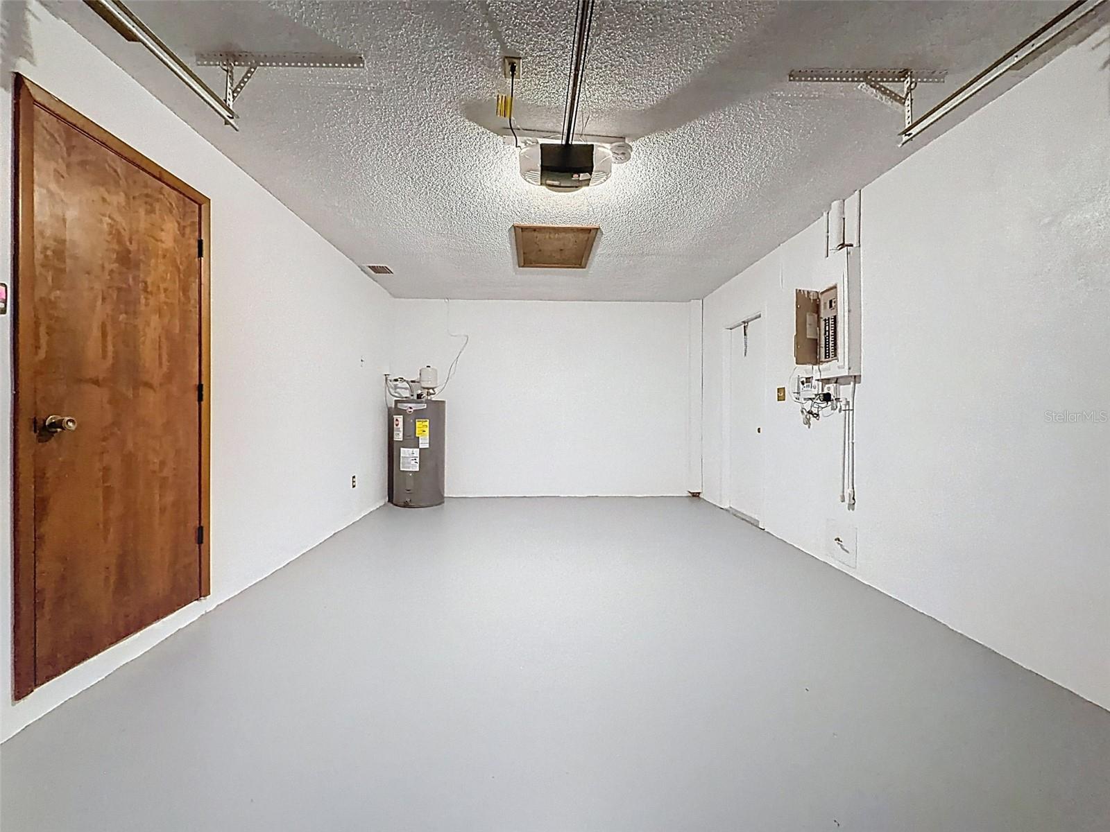 Image 39 of 58 For 1373 Disston Avenue