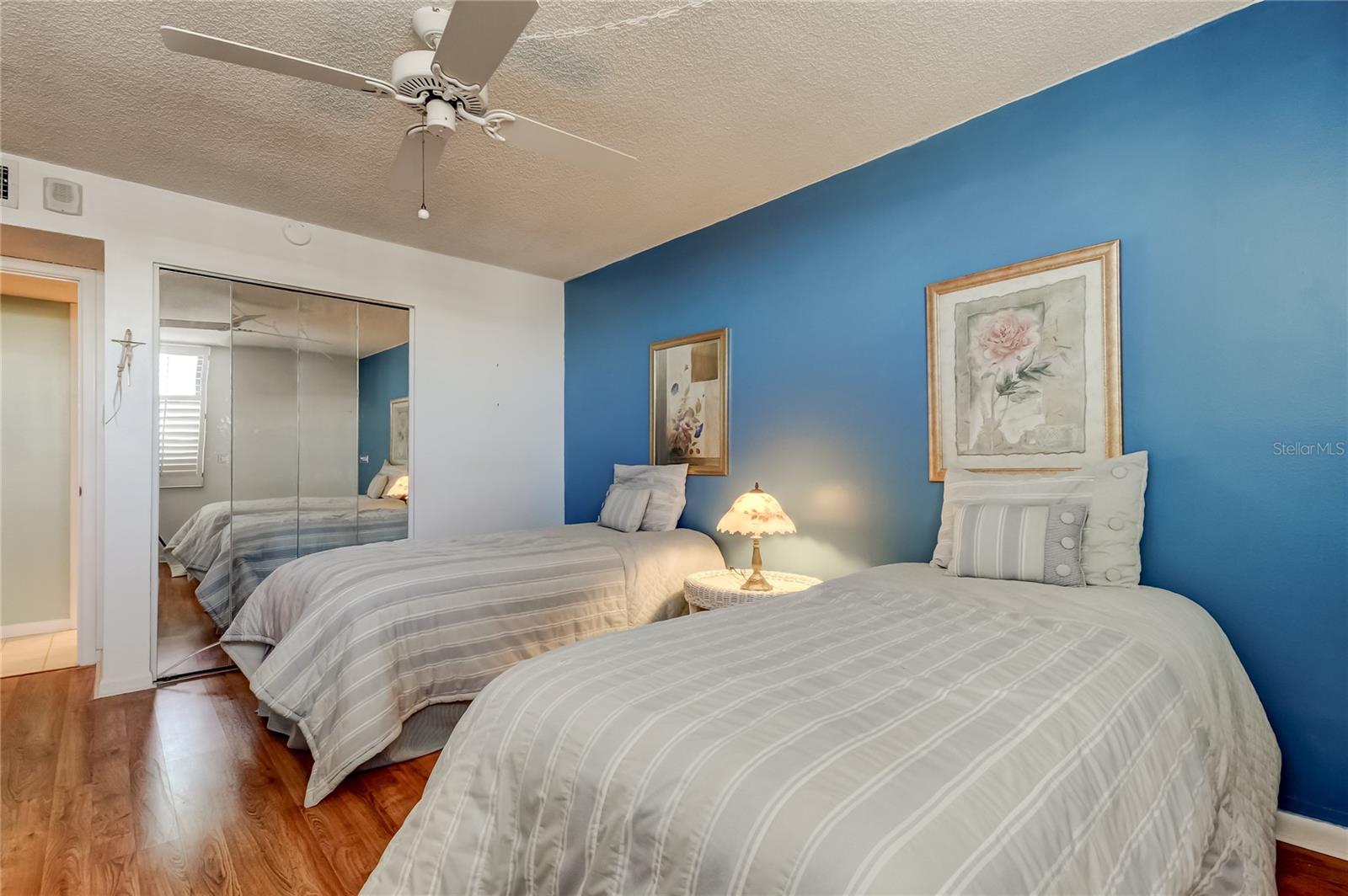 Image 67 of 100 For 660 Island Way 903