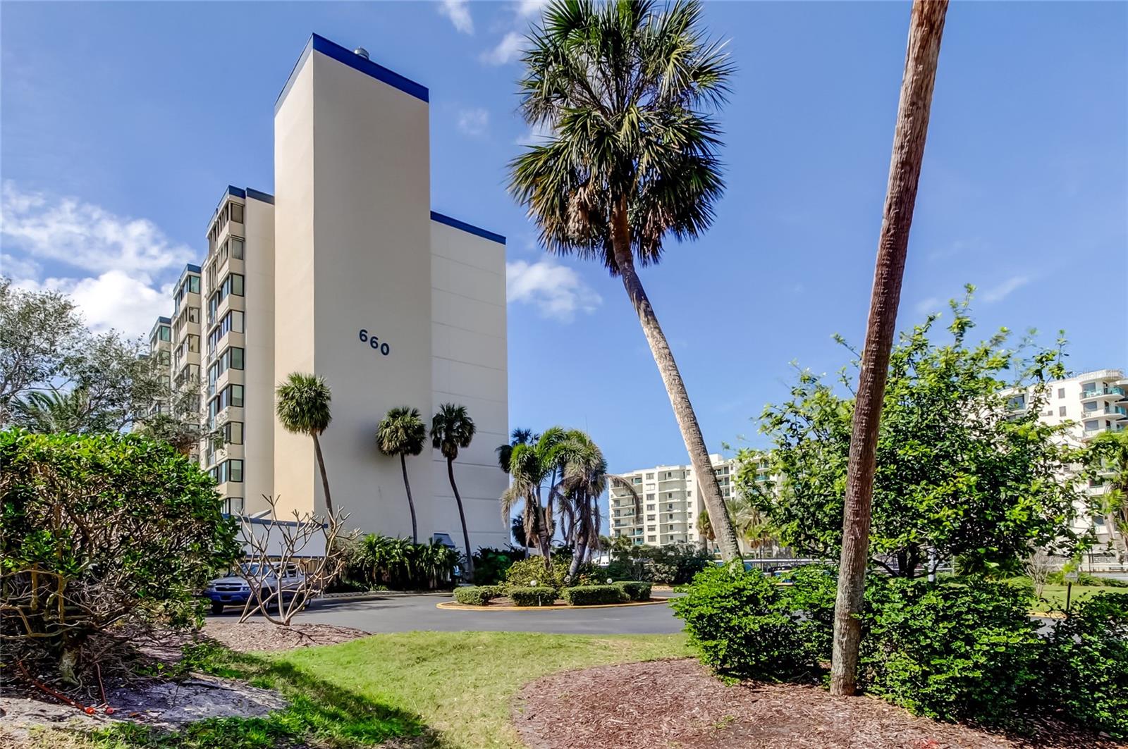 Image 7 of 100 For 660 Island Way 903