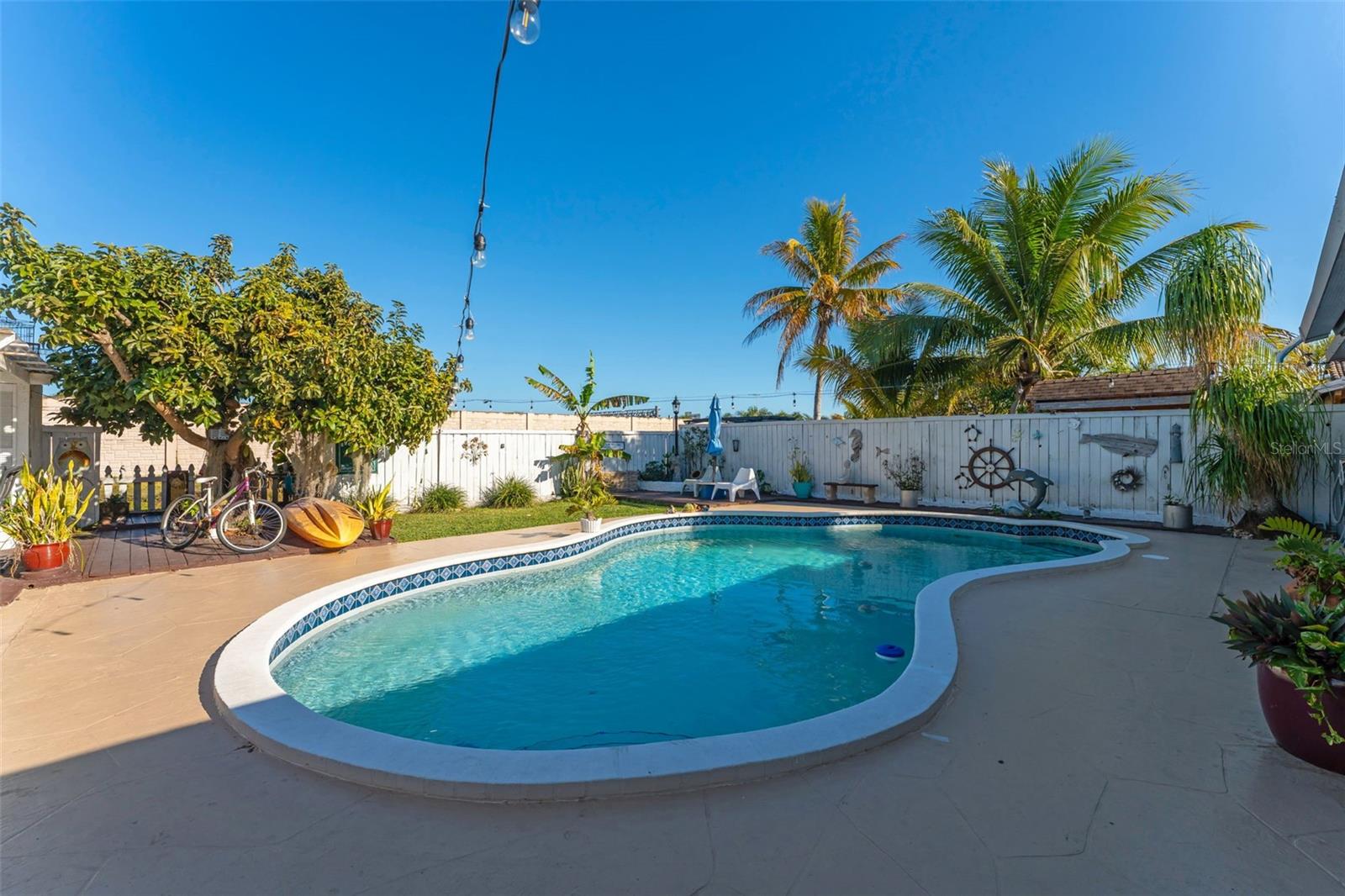 Image 20 of 41 For 17231 115th Avenue