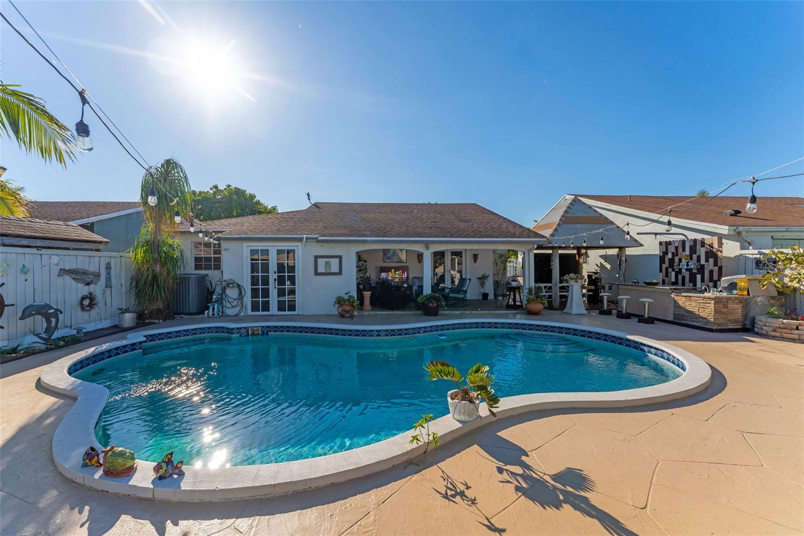 Image 24 of 41 For 17231 115th Avenue