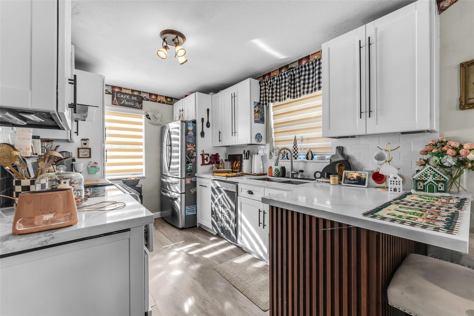 Image 5 of 41 For 17231 115th Avenue