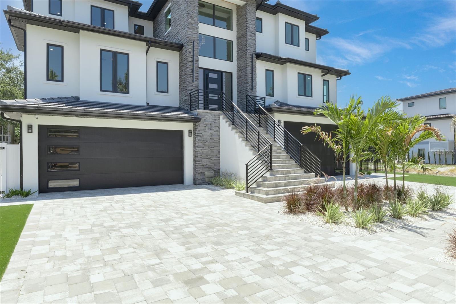 Image 10 of 98 For 6012 Kipps Colony Drive E