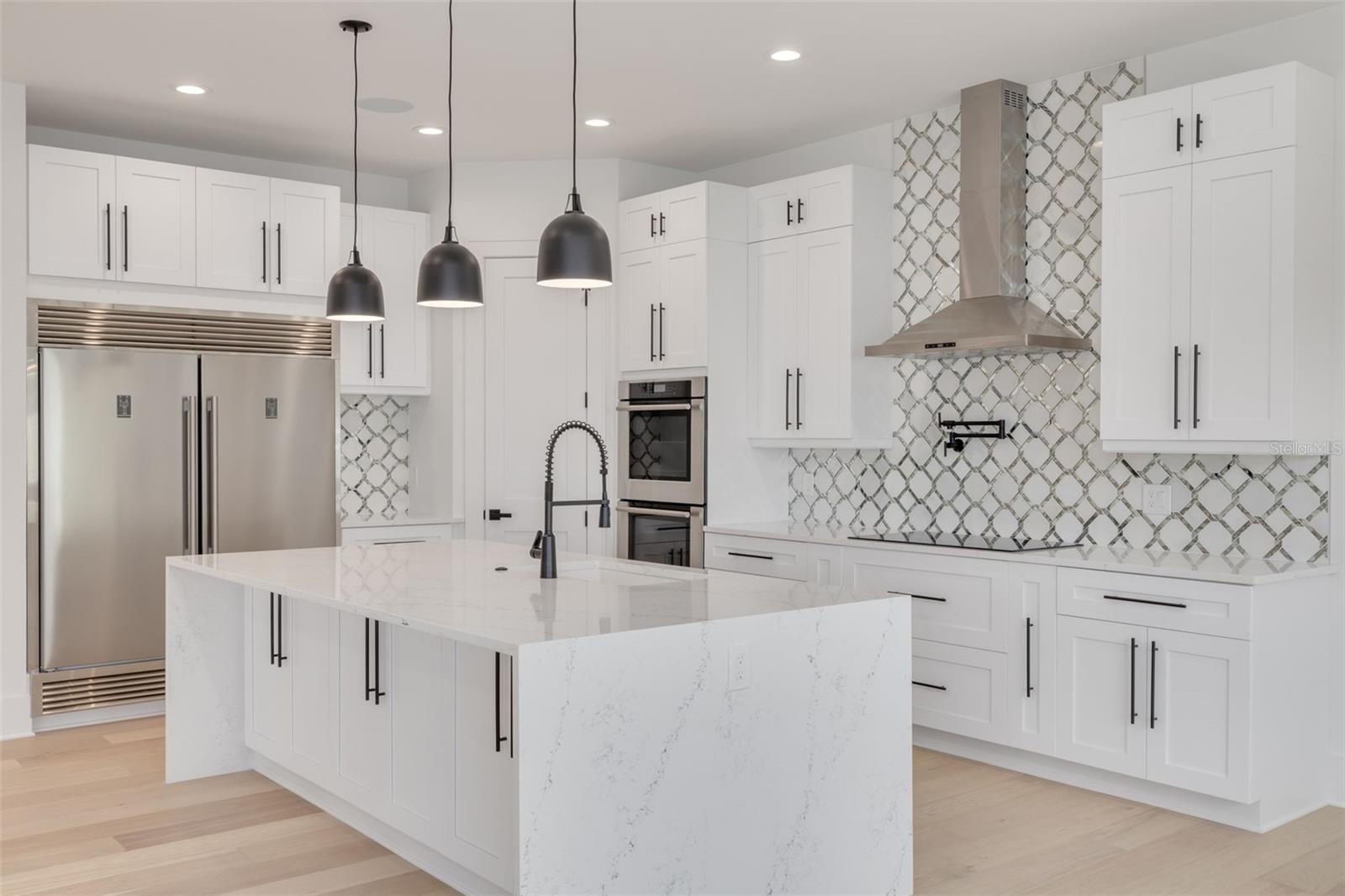 Image 19 of 98 For 6012 Kipps Colony Drive E