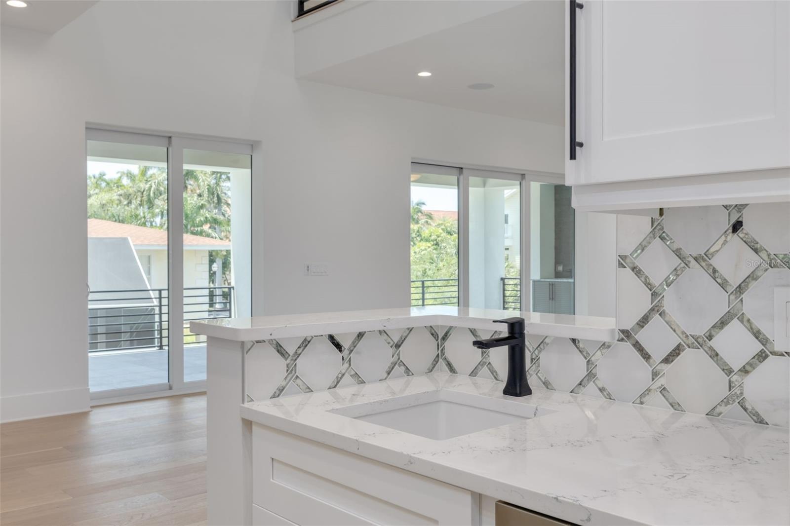 Image 25 of 98 For 6012 Kipps Colony Drive E