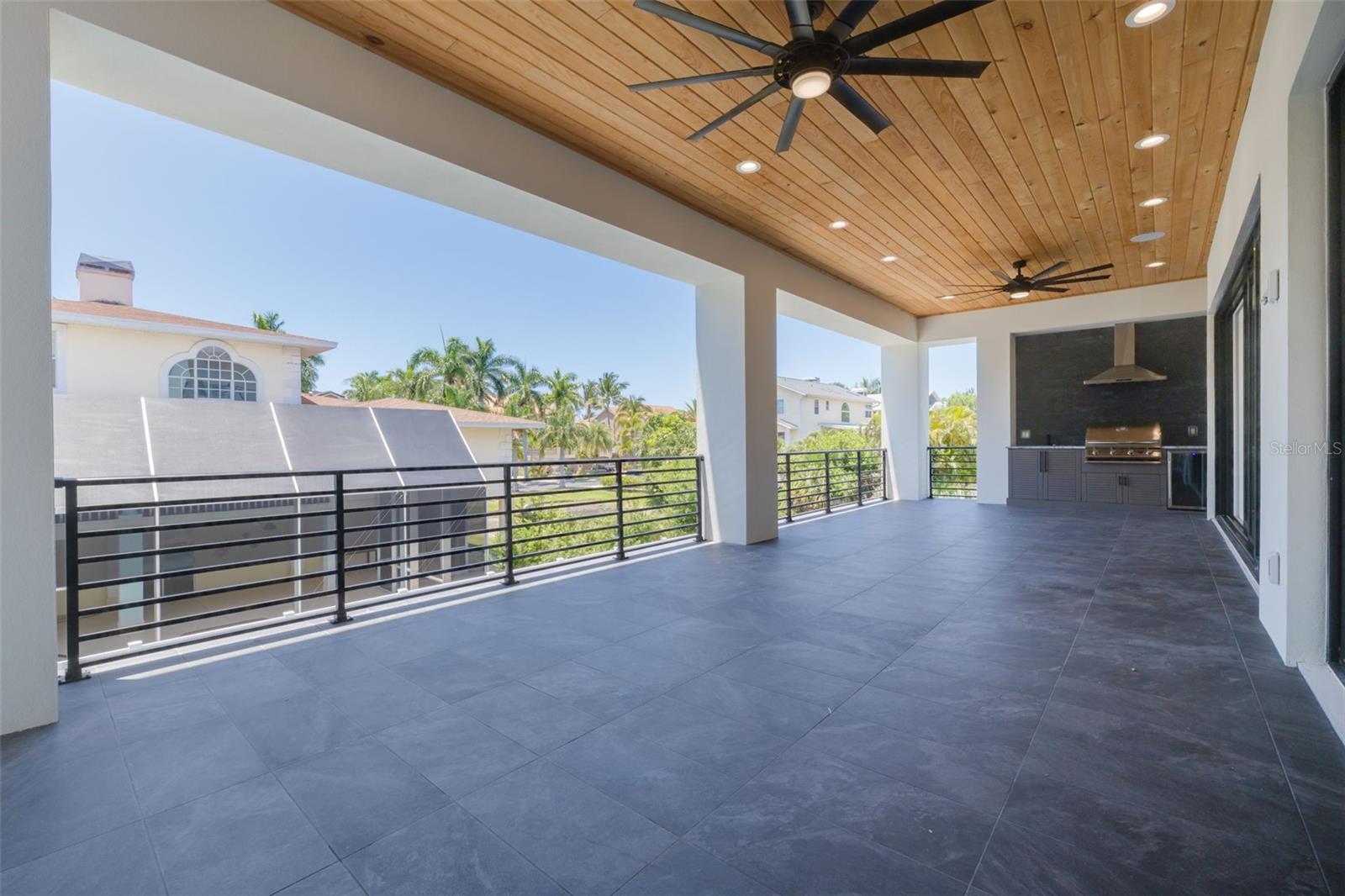 Image 26 of 98 For 6012 Kipps Colony Drive E