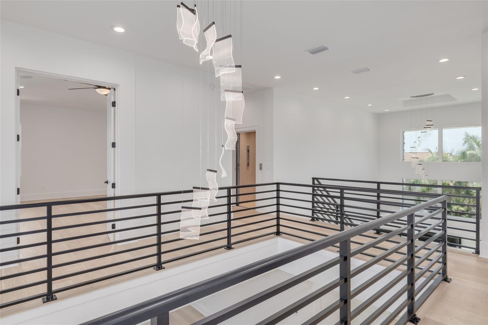 Image 37 of 98 For 6012 Kipps Colony Drive E