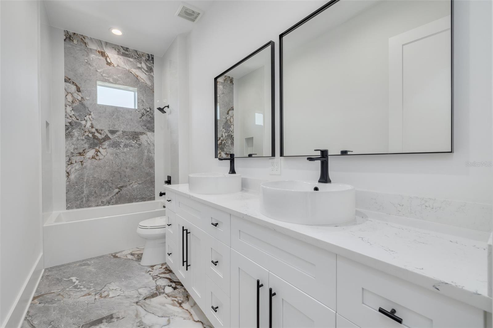 Image 50 of 98 For 6012 Kipps Colony Drive E