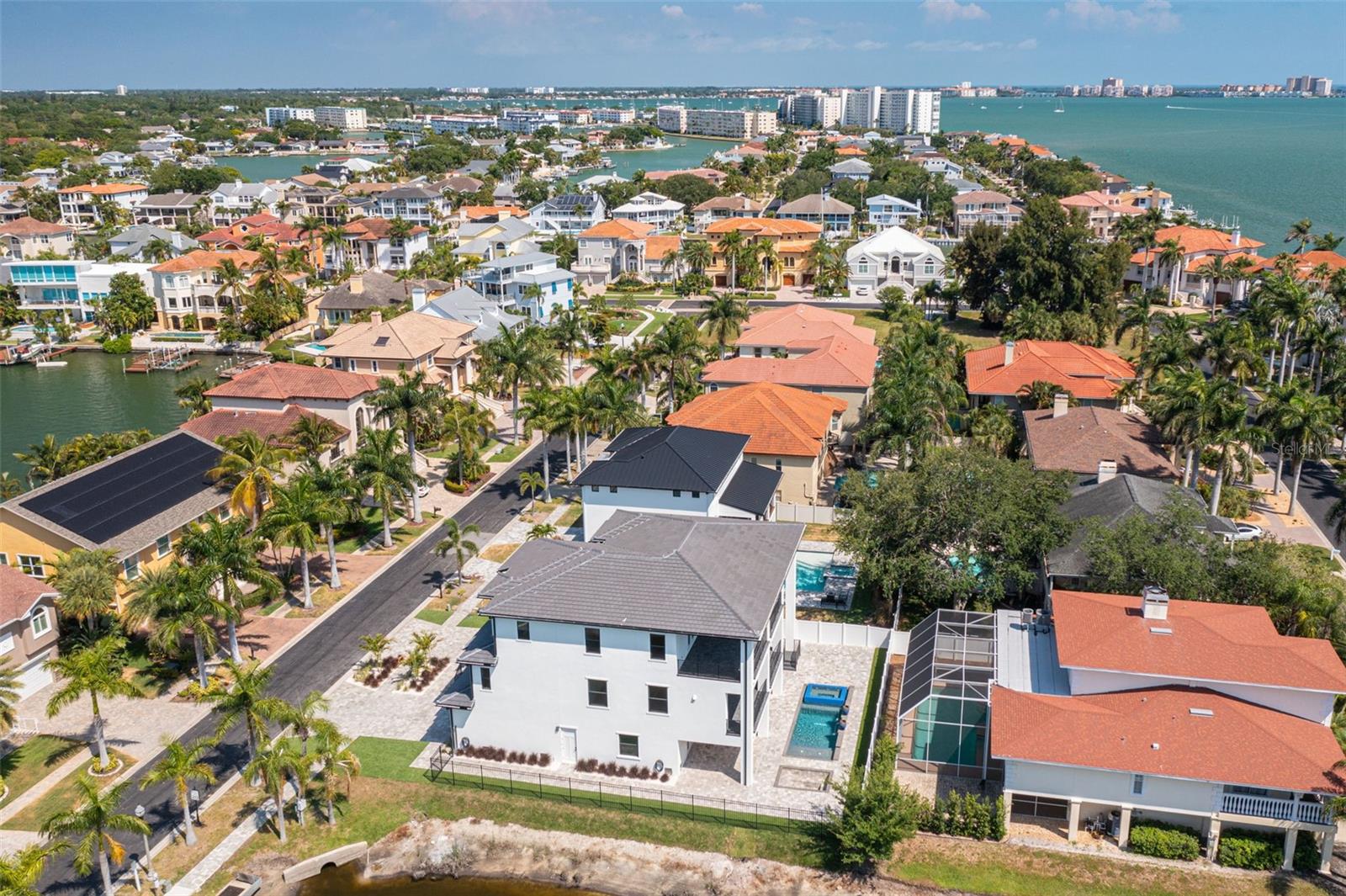 Image 74 of 98 For 6012 Kipps Colony Drive E