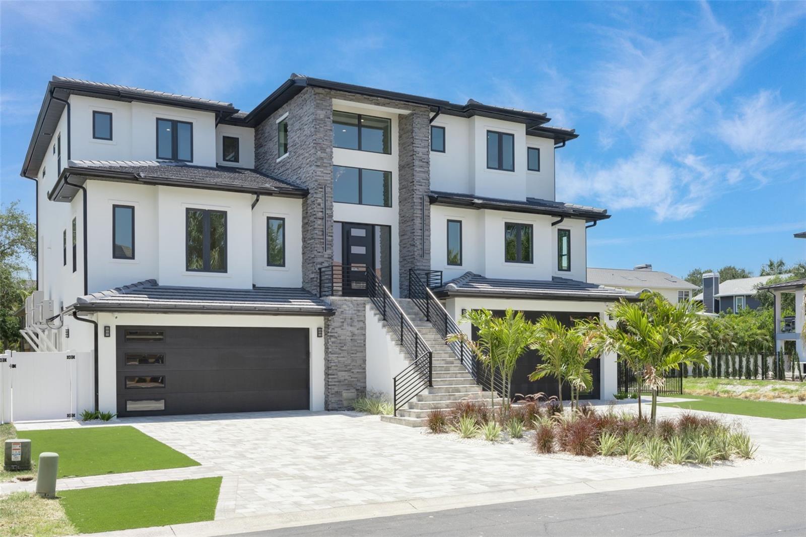 Image 8 of 98 For 6012 Kipps Colony Drive E