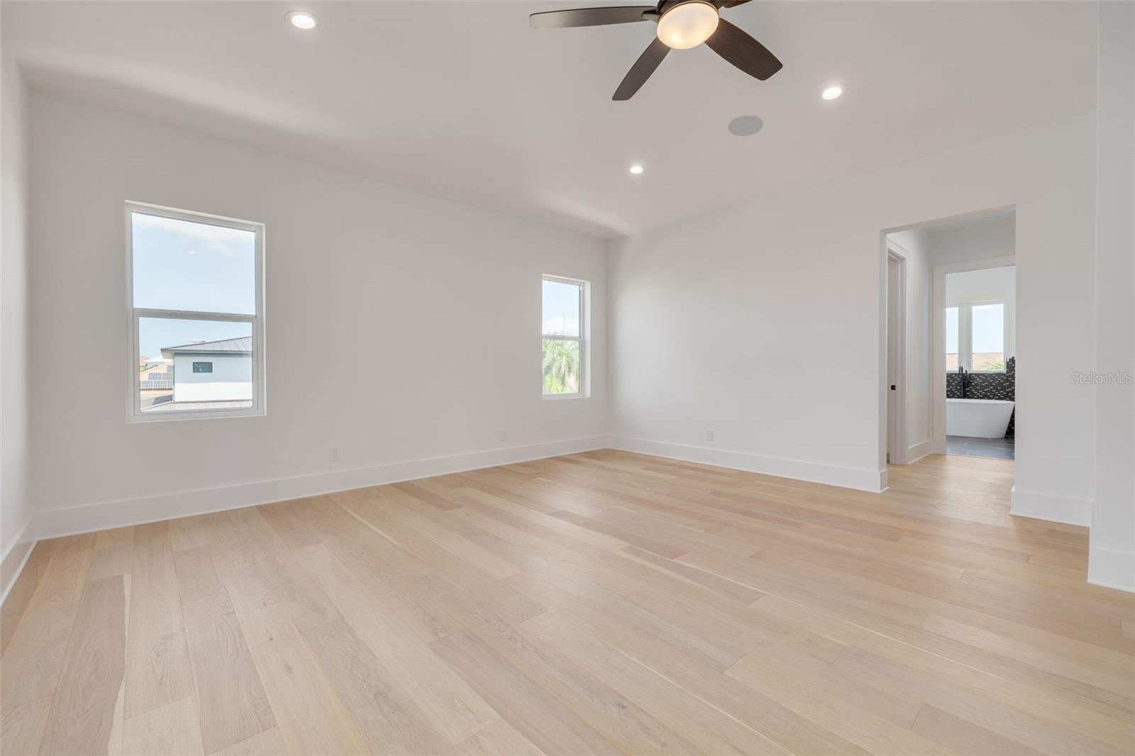 Image 83 of 98 For 6012 Kipps Colony Drive E