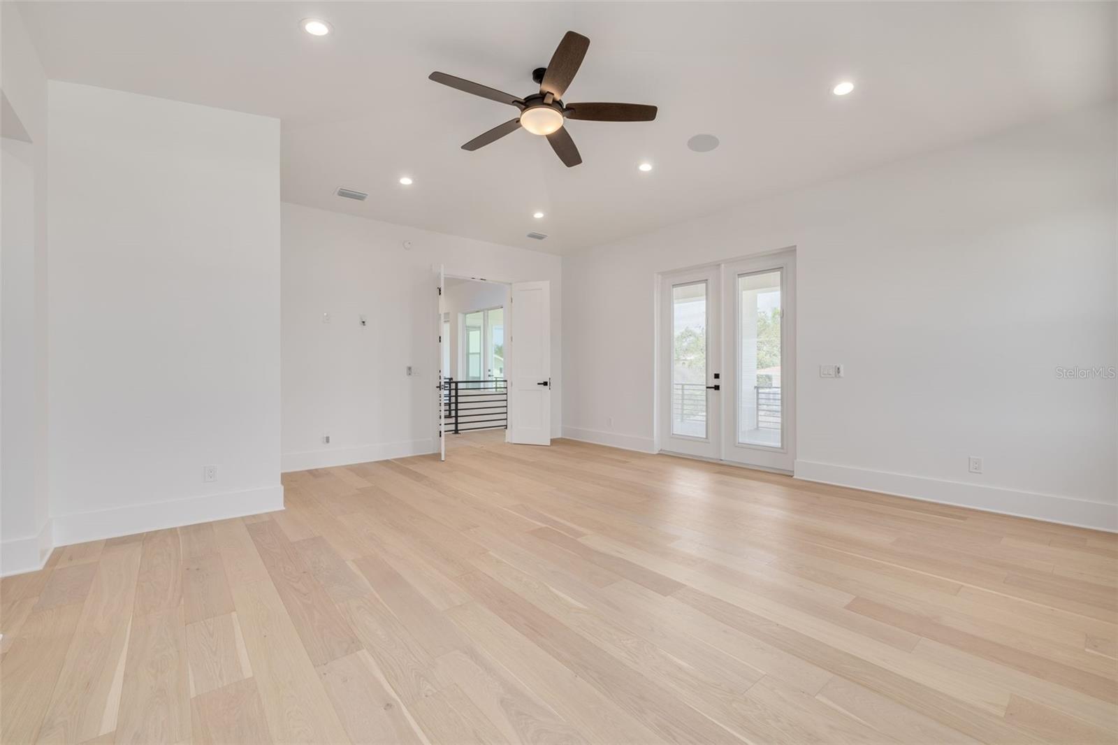 Image 84 of 98 For 6012 Kipps Colony Drive E