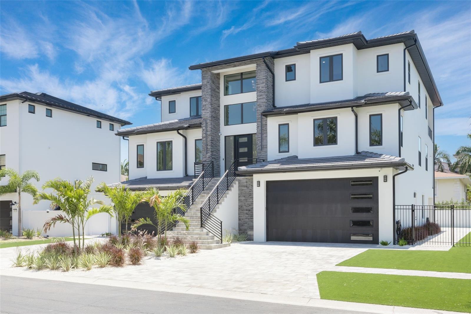 Image 9 of 98 For 6012 Kipps Colony Drive E