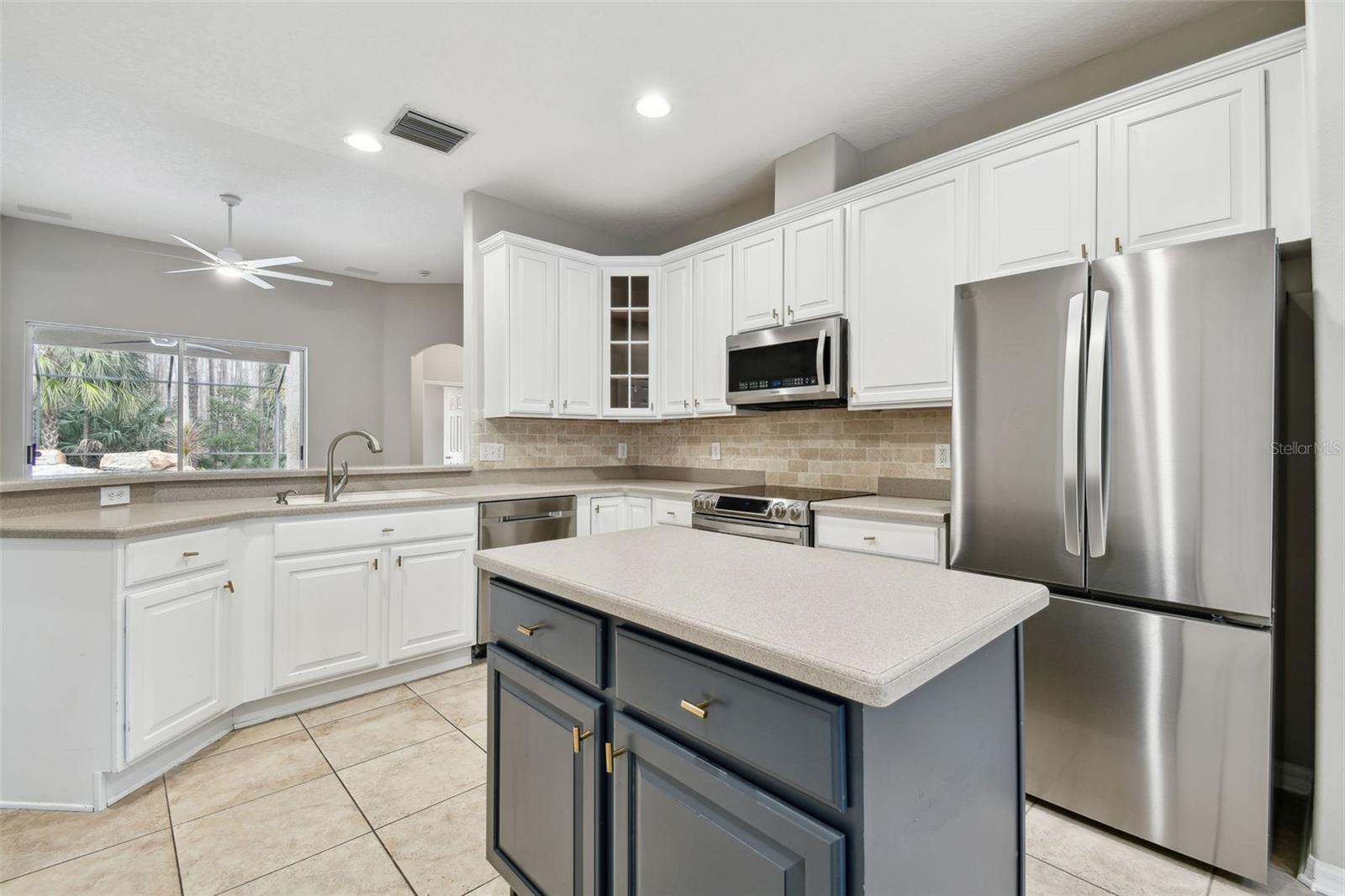 Image 17 of 82 For 8106 Kendelwick Court