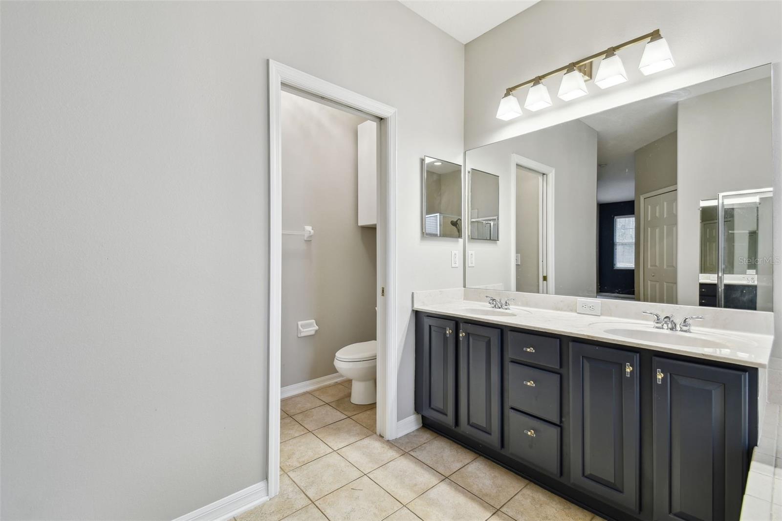 Image 36 of 82 For 8106 Kendelwick Court