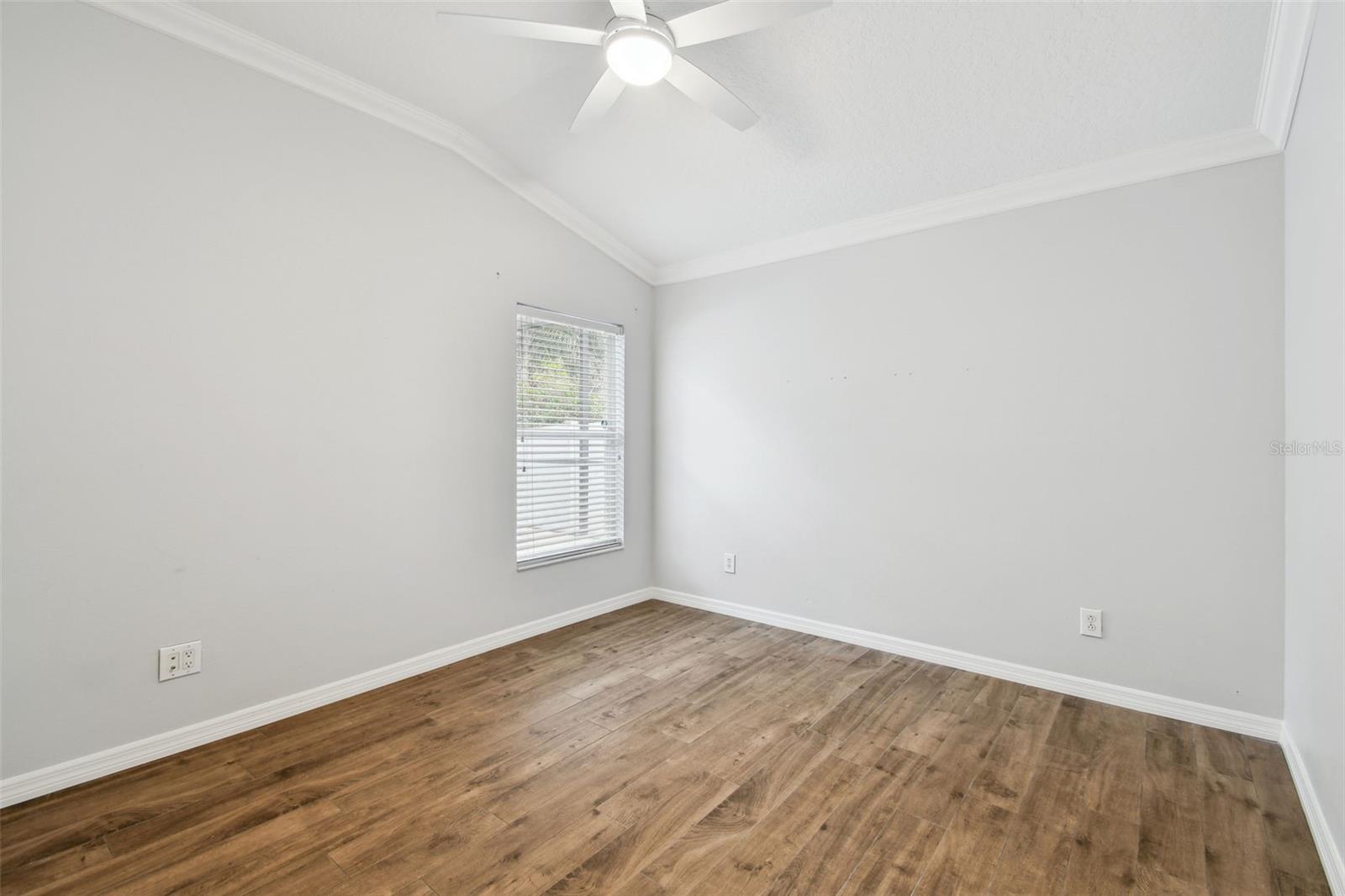 Image 44 of 82 For 8106 Kendelwick Court